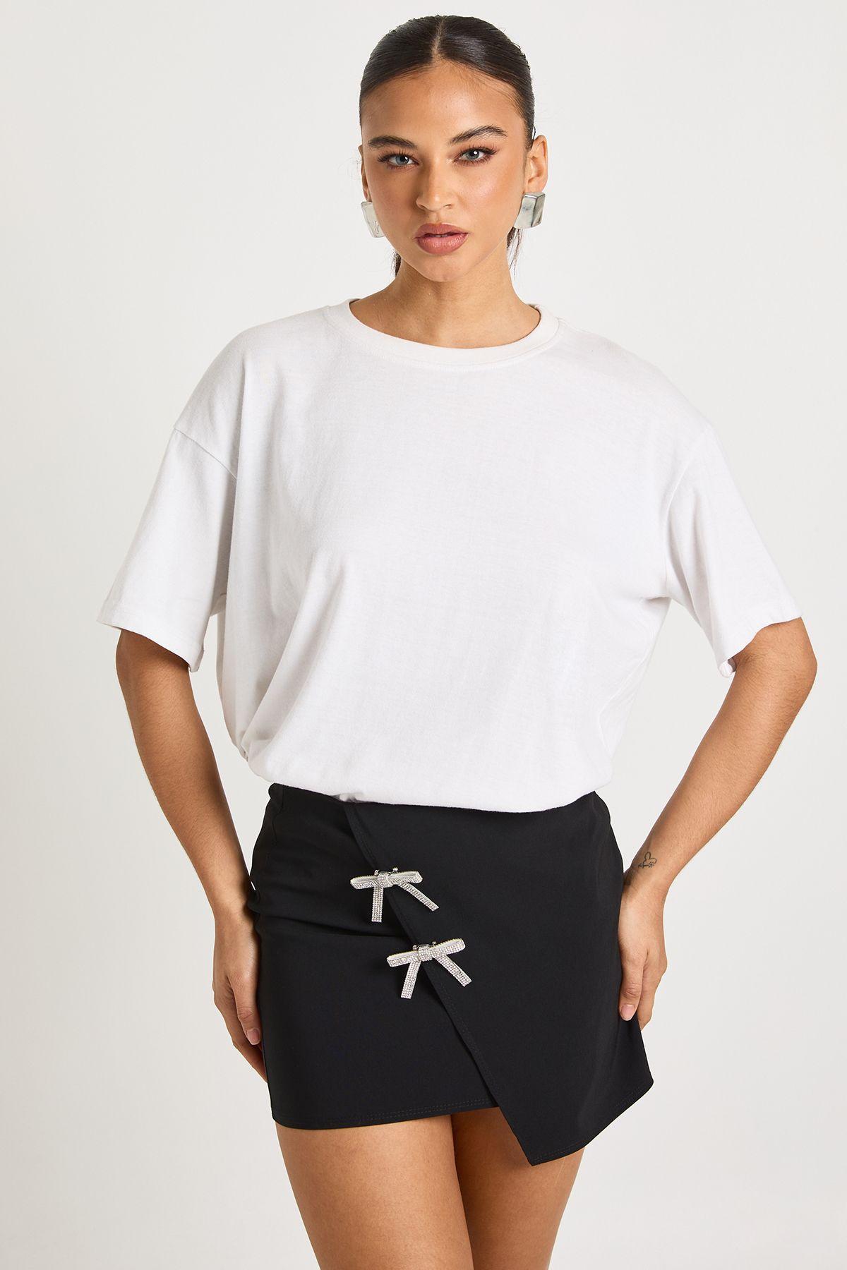 Bengaline Mini Skirt With Diamante Bow Detail by BOOHOO