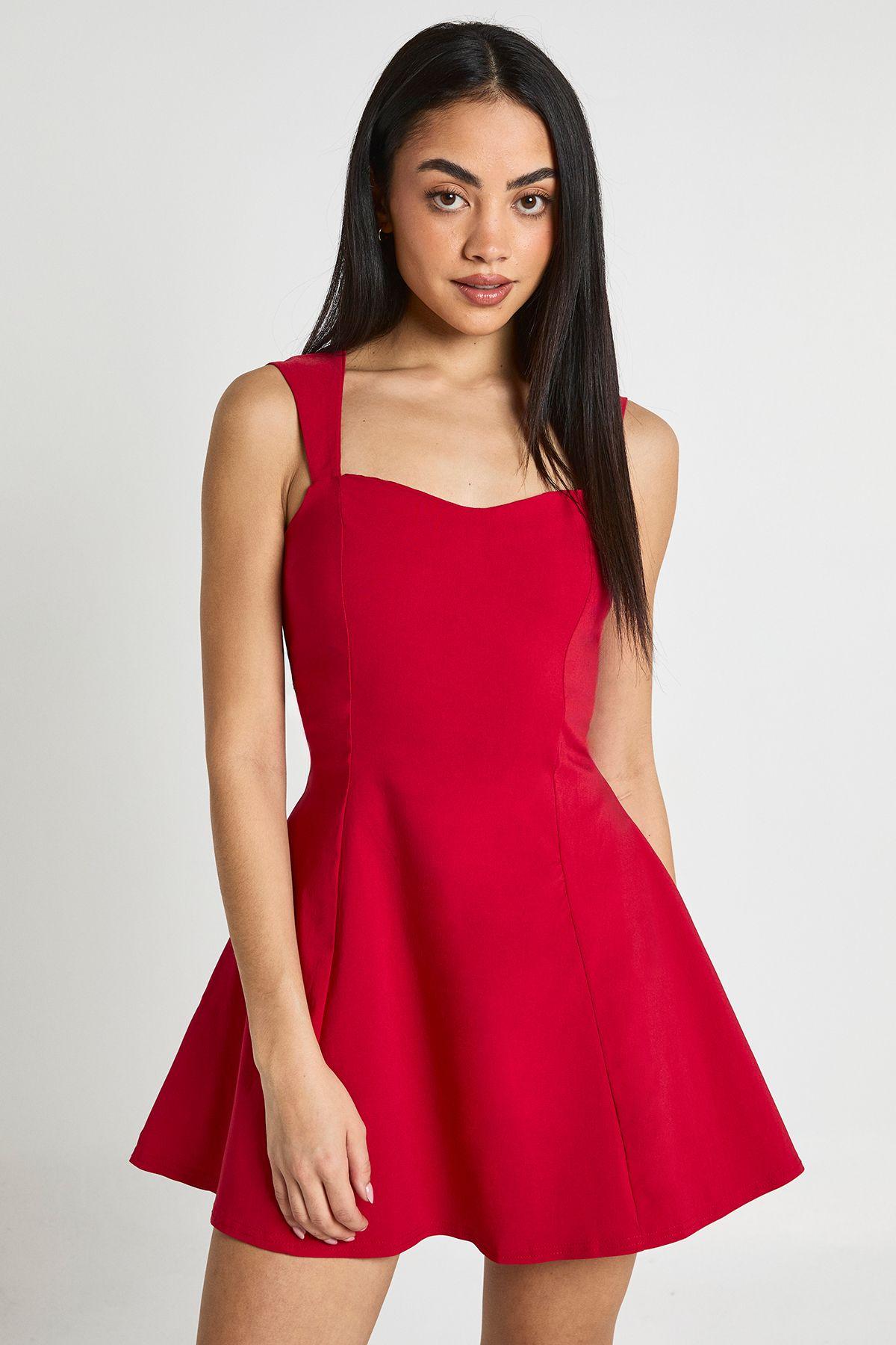 Bengaline Sweetheart Neck Cap Sleeve Skater Dress by BOOHOO