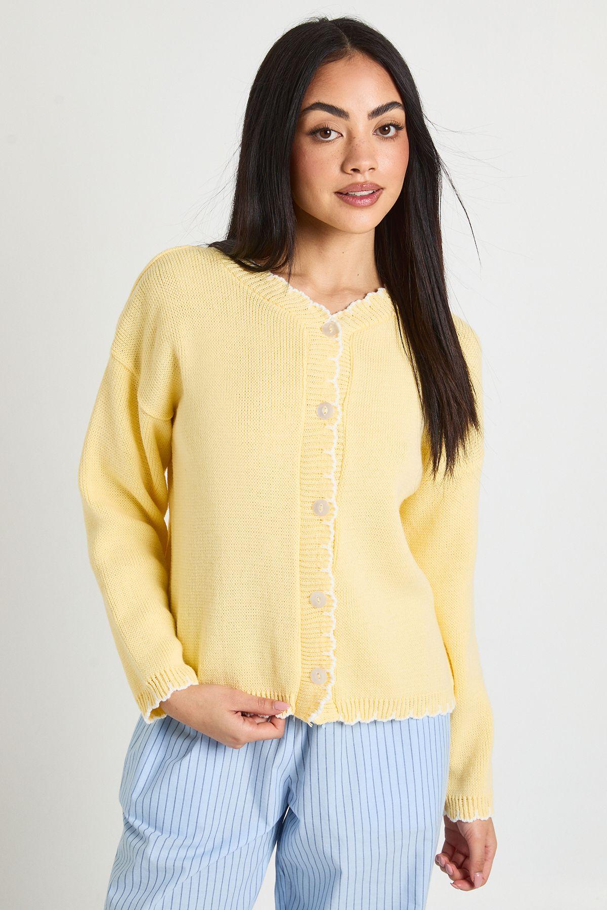 Blanket Stitch Knitted Crop Cardigan by BOOHOO