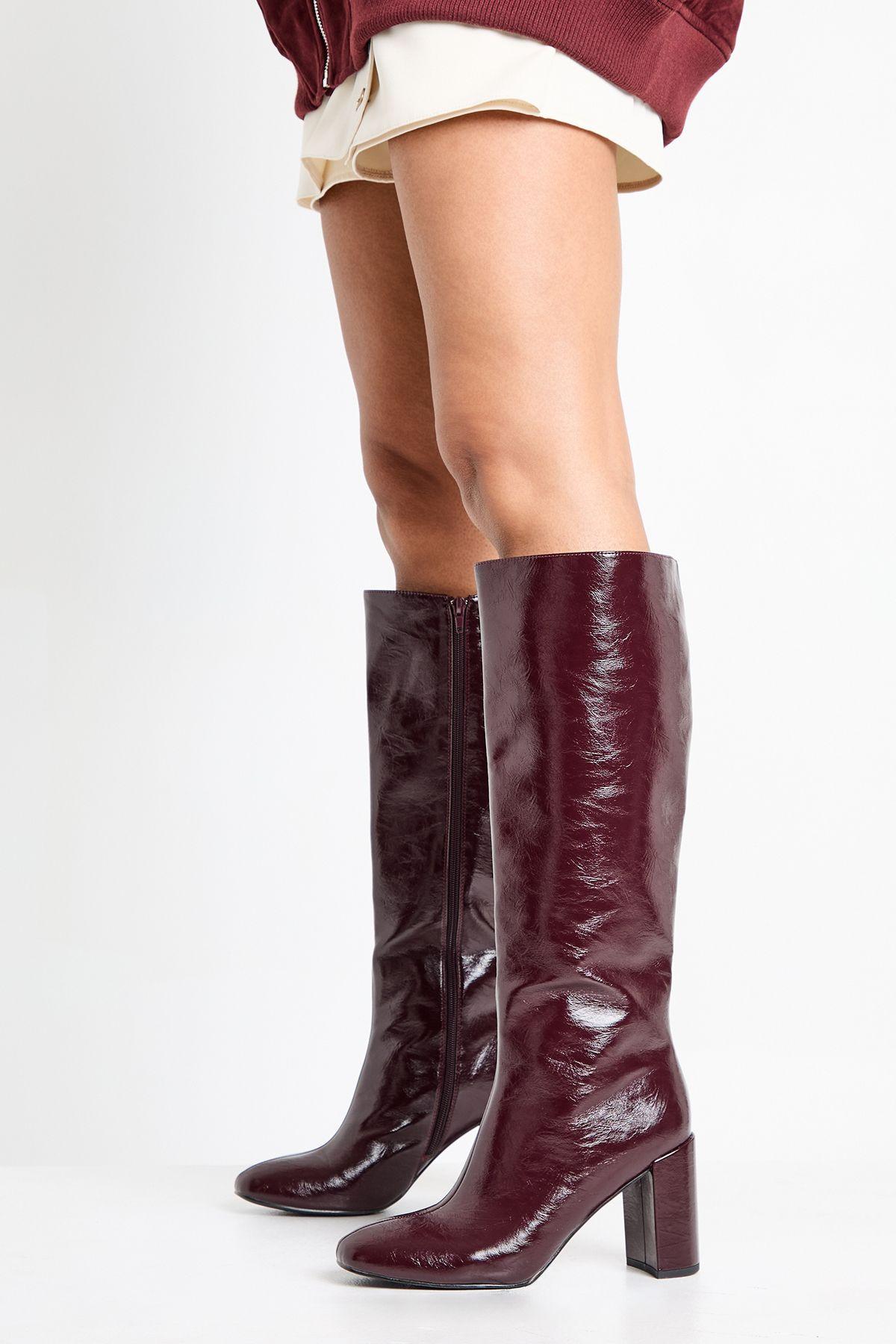 Block Heel Knee High Boots by BOOHOO