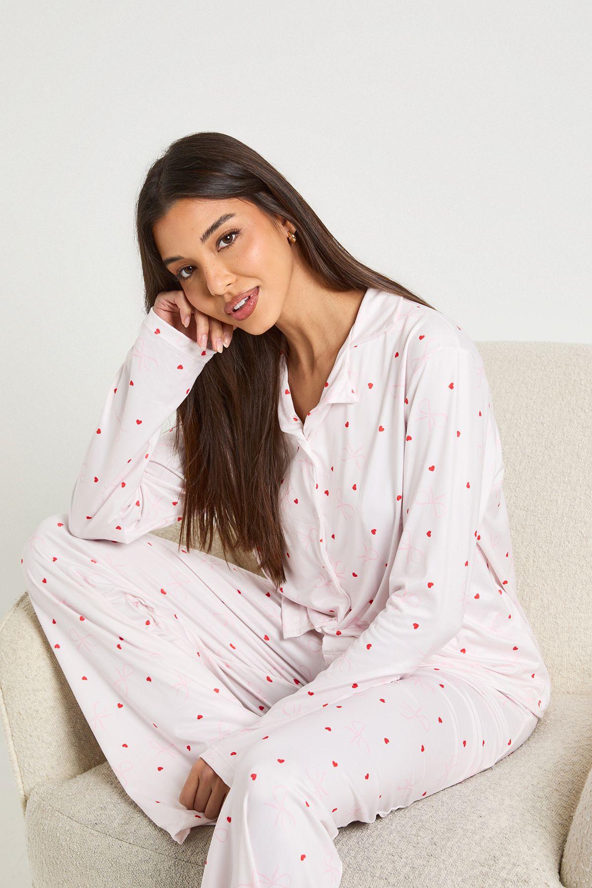 Bow & Heart Print Long Sleeve Top & Trousers Pyjama Set by BOOHOO
