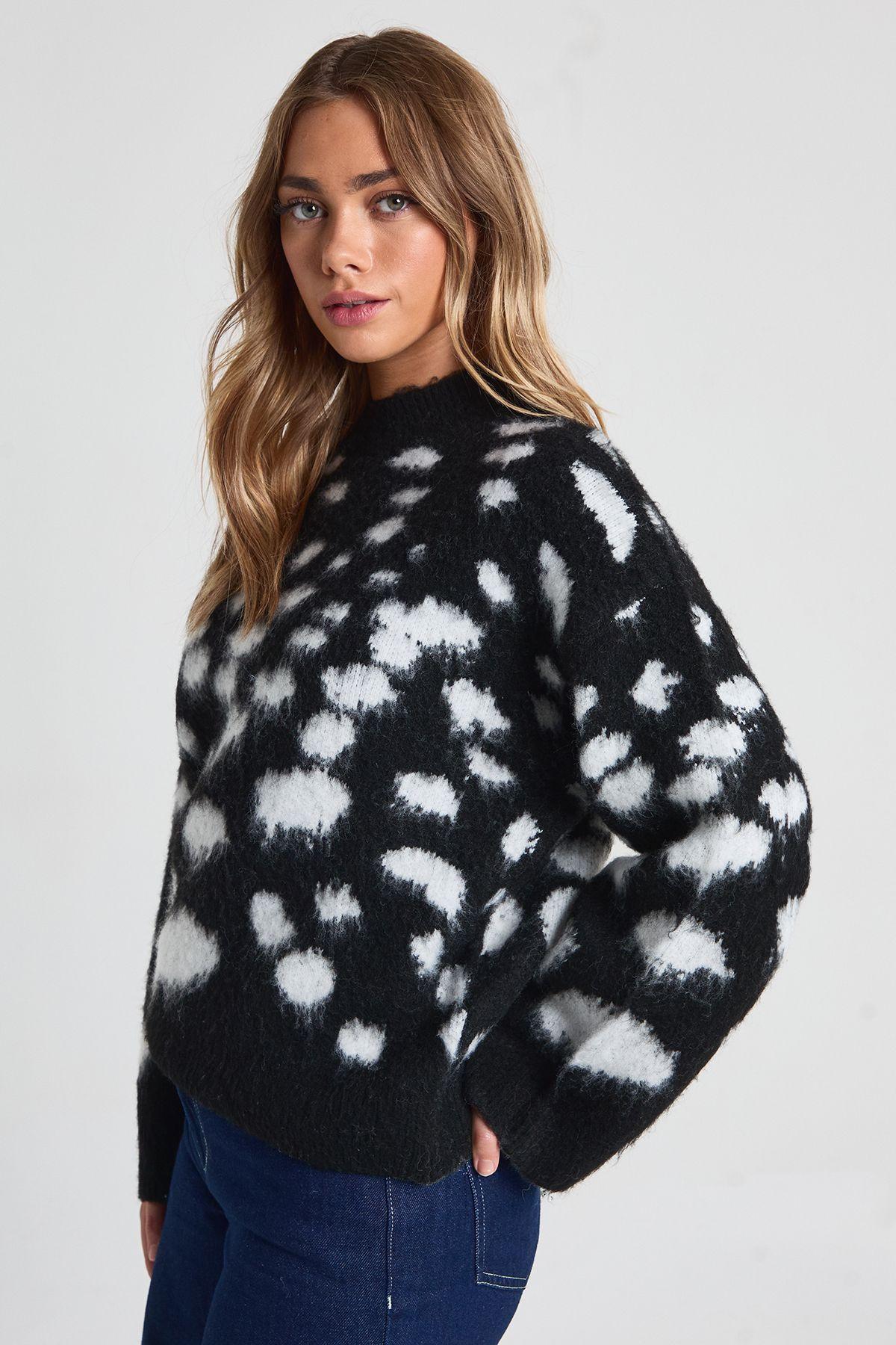 Brushed Knit Deer Print Oversized Jumper by BOOHOO