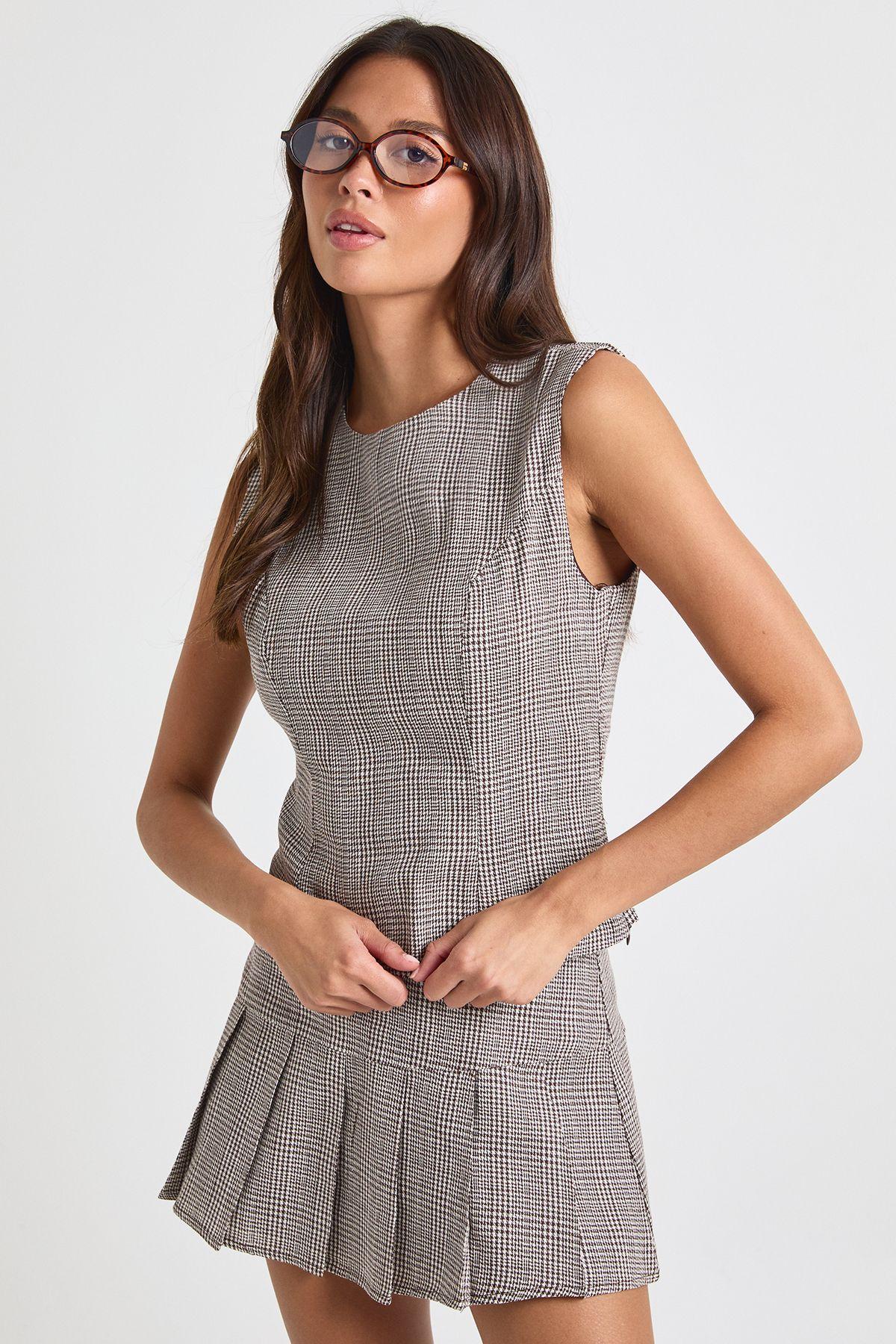 Check Print Fitted Top by BOOHOO