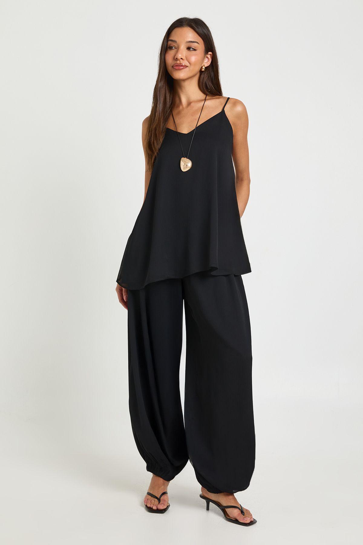Chiffon Balloon Trouser by BOOHOO