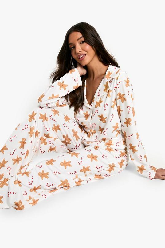 Christmas Gingerbread Man Print Long Sleeve Shirt & Trousers Pyjama Set by BOOHOO