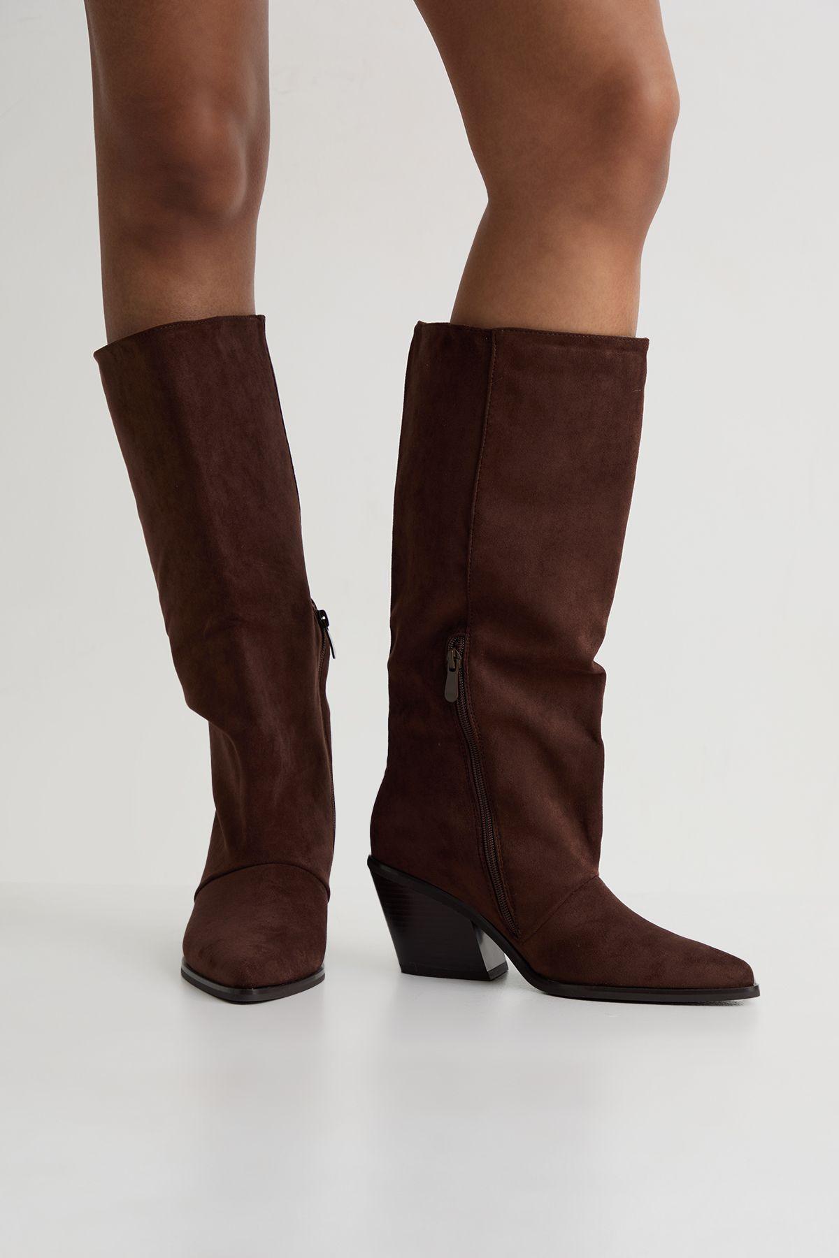Column Western Cowboy Boots by BOOHOO