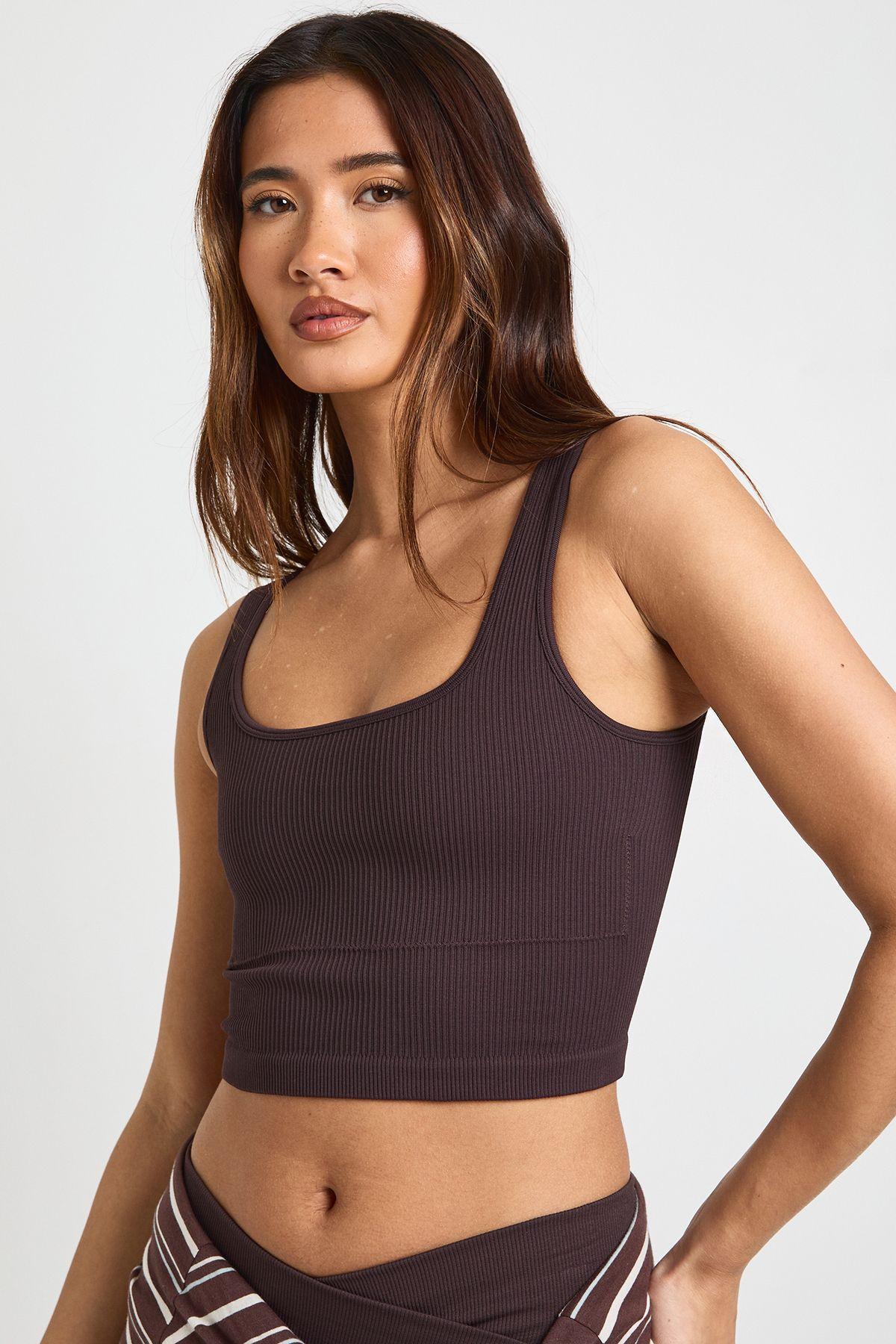 Contour Ribbed Padded Seamless Scoop Neck Active Top by BOOHOO