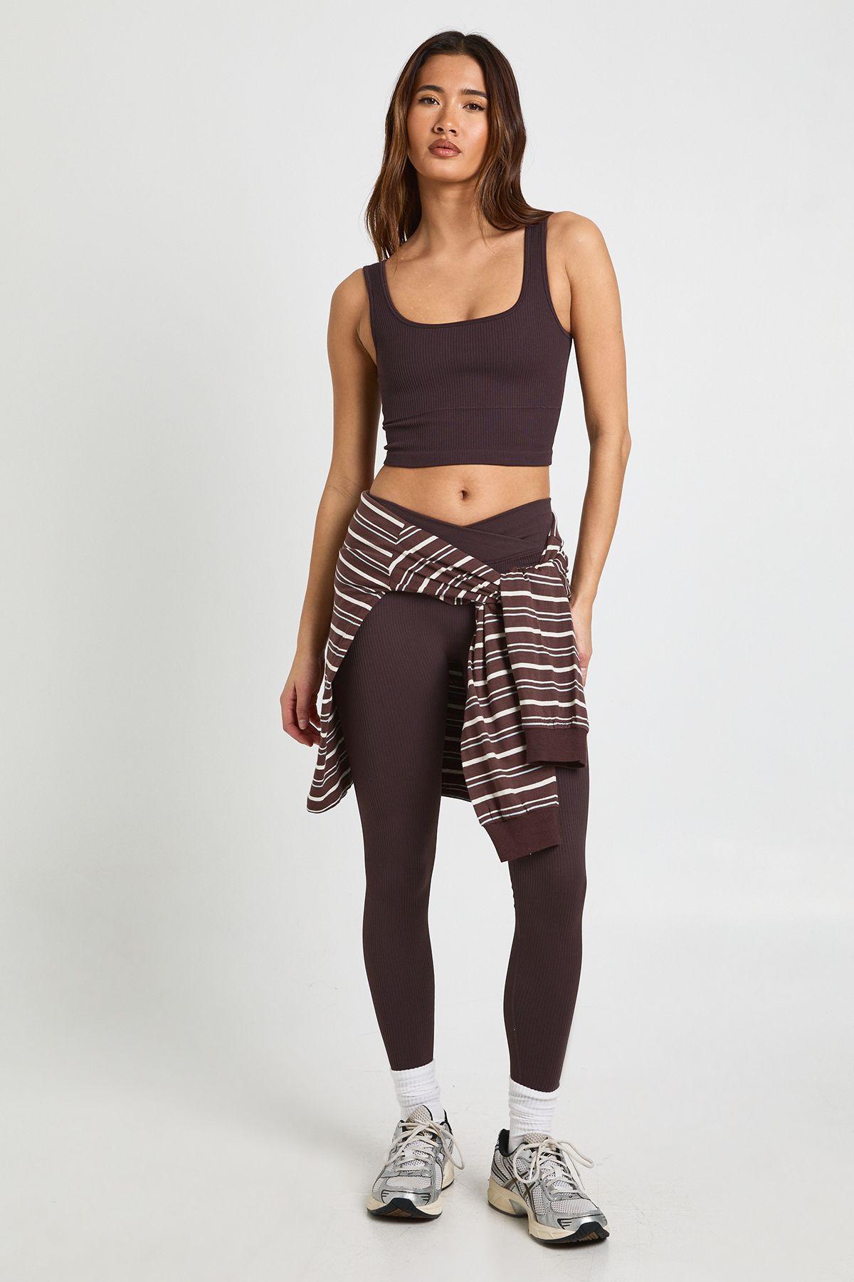 Contour Ribbed Wrap Waist Seamless Leggings by BOOHOO