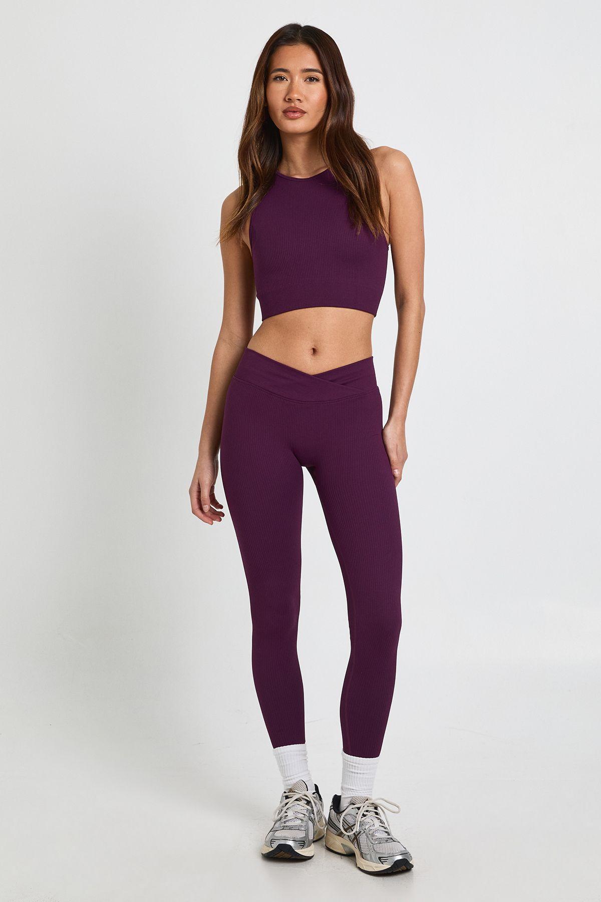 Contour Ribbed Wrap Waist Seamless Leggings by BOOHOO