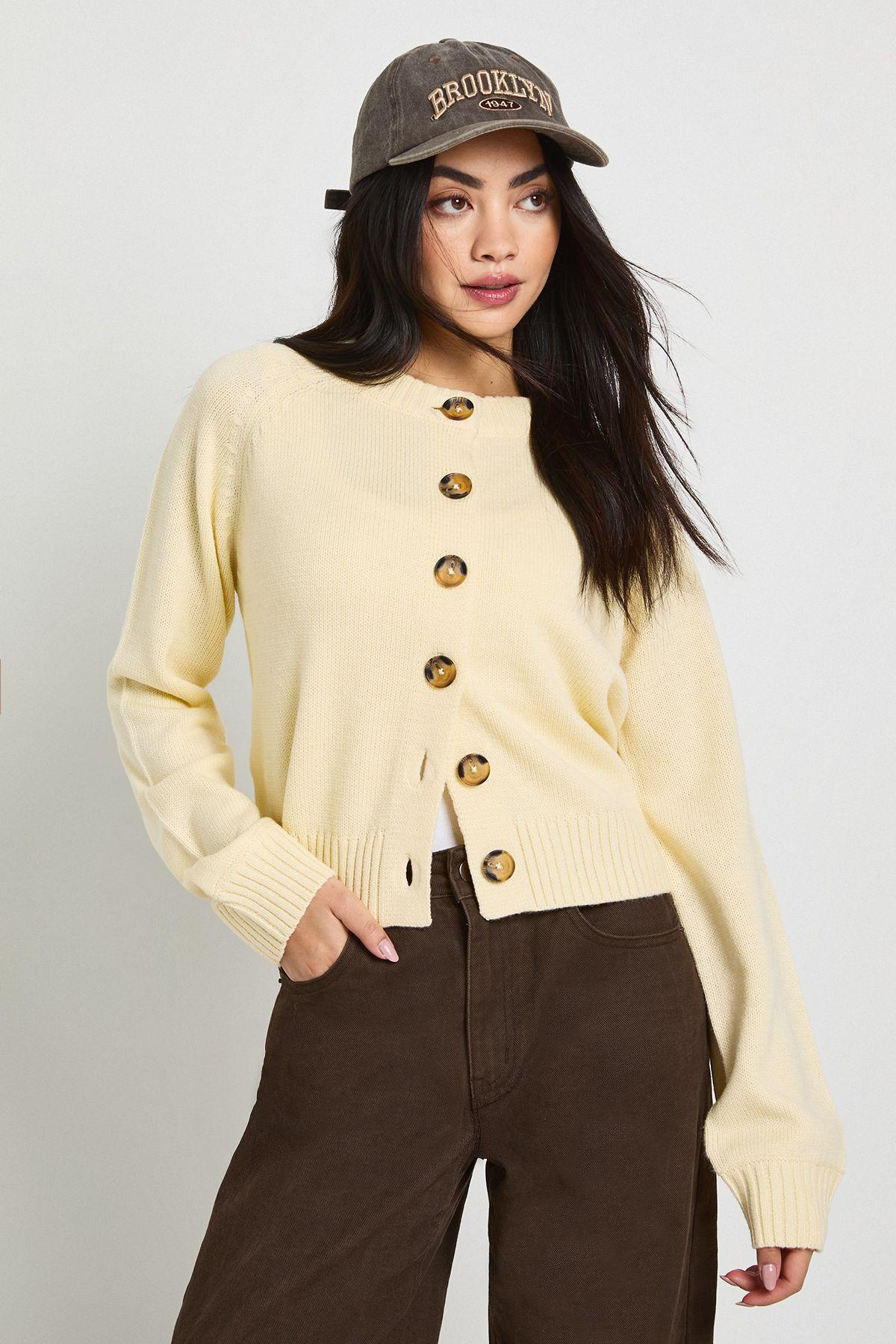 Crew Neck Knitted Chunky Cardigan by BOOHOO