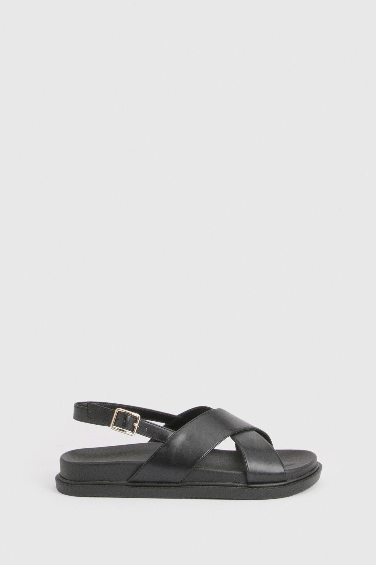 Cross Strap Buckle Platform Sandals by BOOHOO