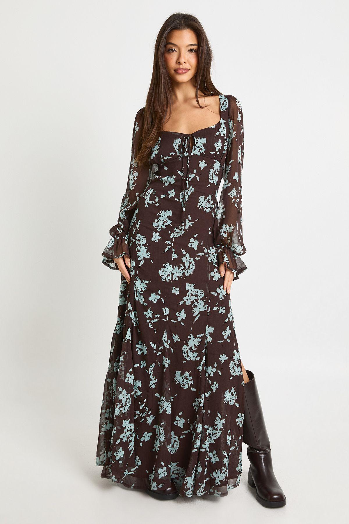 Floral Crinkle Chiffon Milkmaid Maxi Dress by BOOHOO