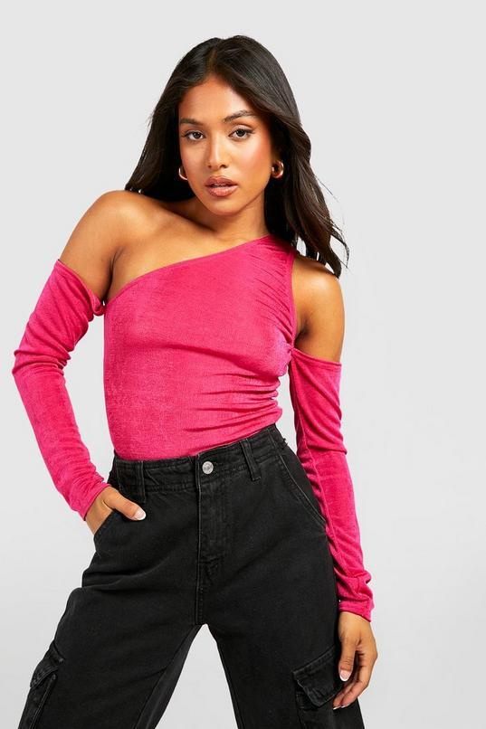 Fuchsia Petite Ruched Detail One Shoulder Bodysuit by BOOHOO