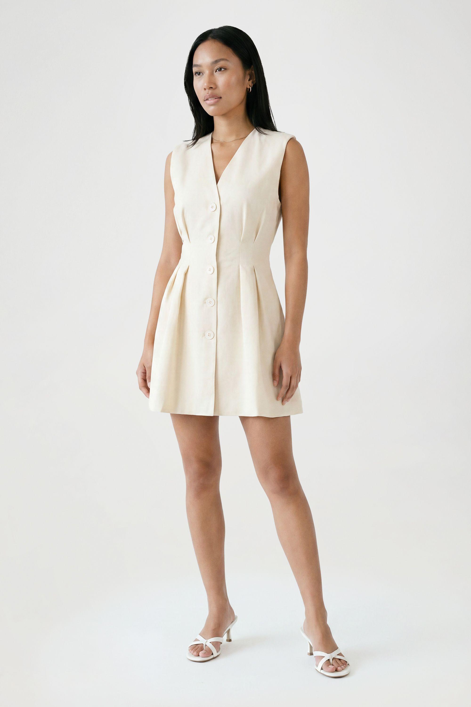 Linen Look Fitted Tailored Mini Dress by BOOHOO