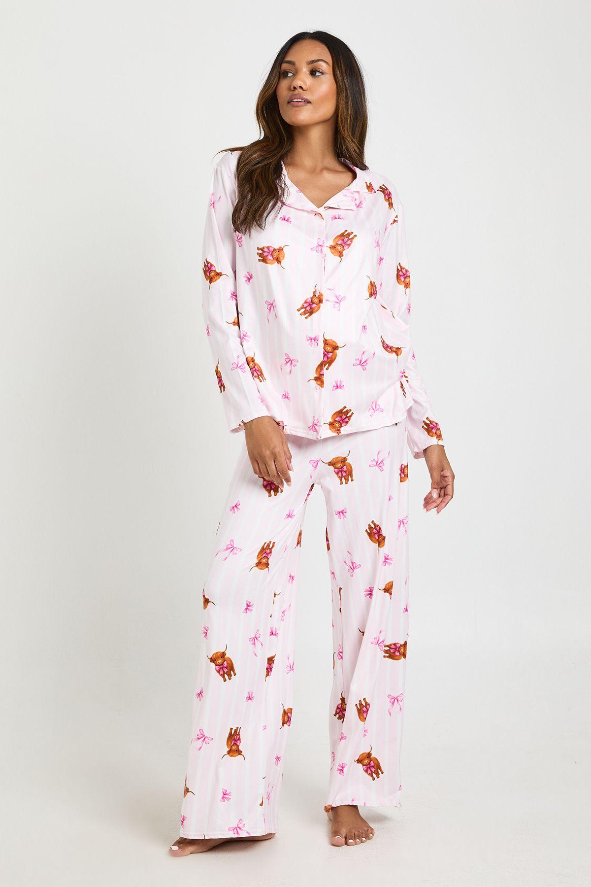 Maternity Highland Cow Print Long Sleeve Shirt And Trousers Pyjama Set by BOOHOO