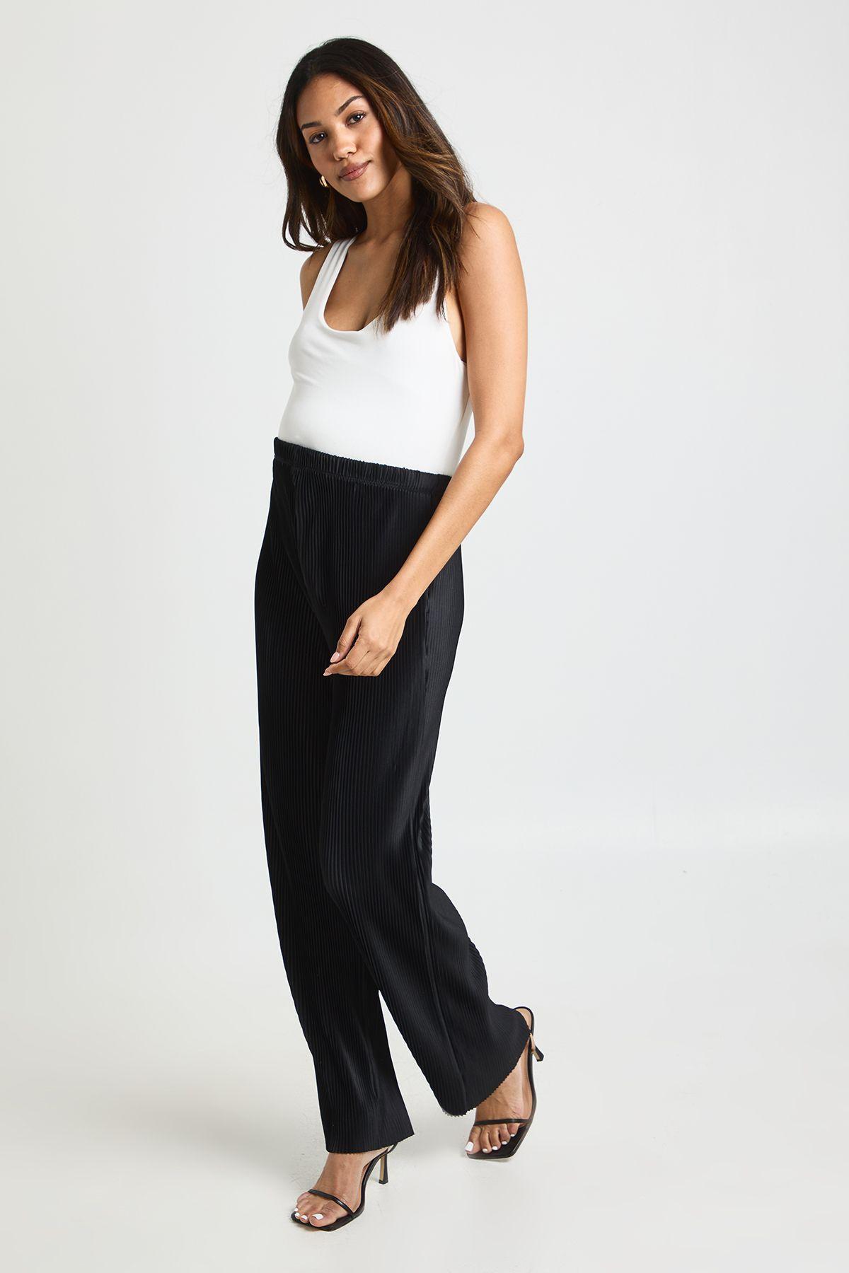 Maternity Pleated Plisse Wide Leg by BOOHOO