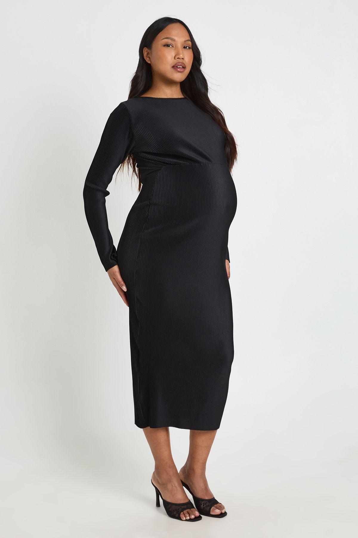 Maternity Plisse Batwing Midaxi Dress by BOOHOO