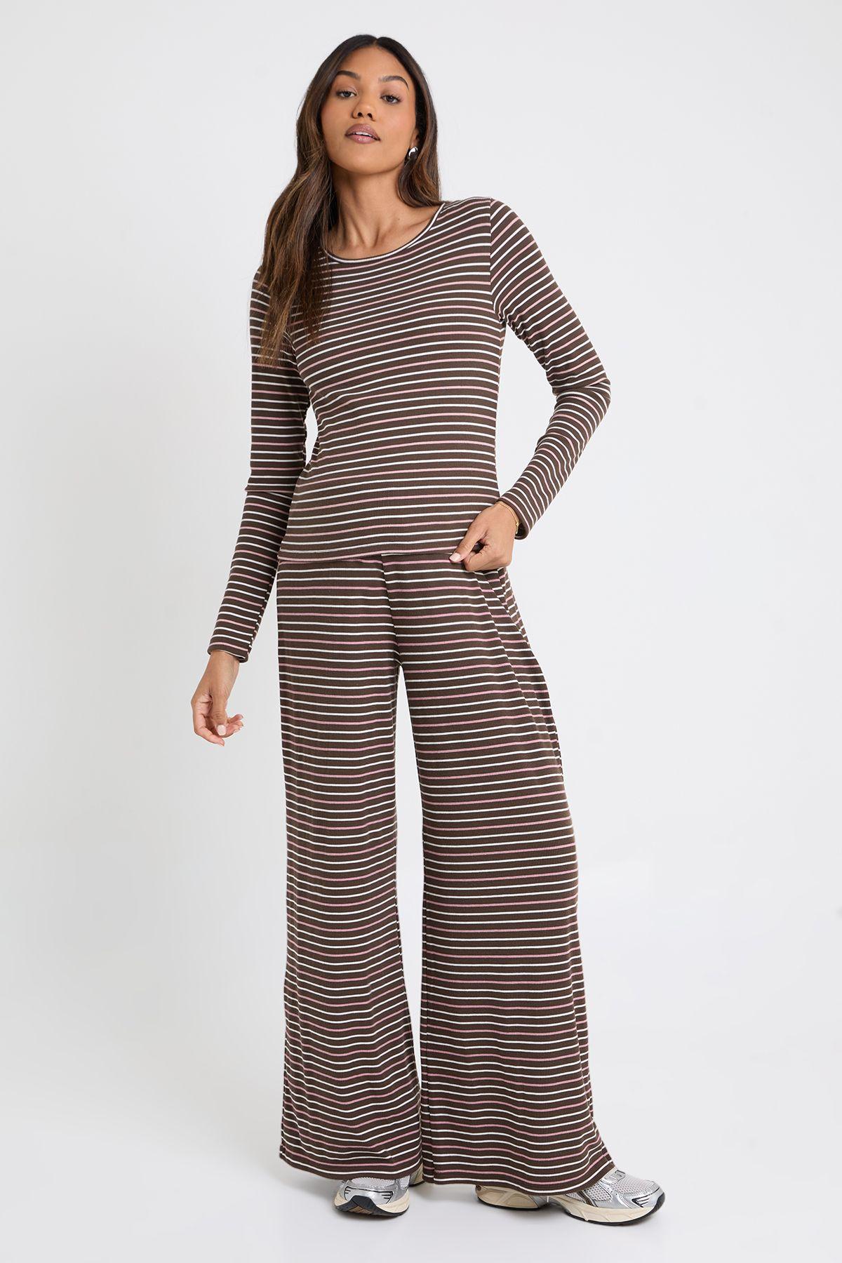 Maternity Stripe Rib Wide Leg Trouser by BOOHOO