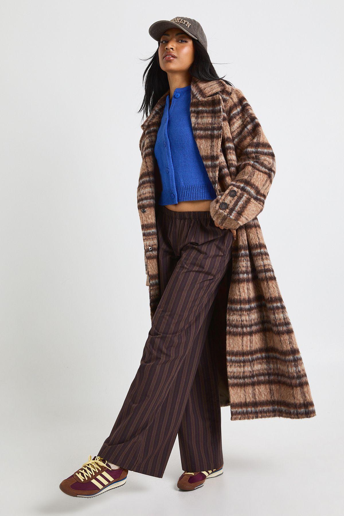 Mixed Stripe Wide Leg Trousers by BOOHOO
