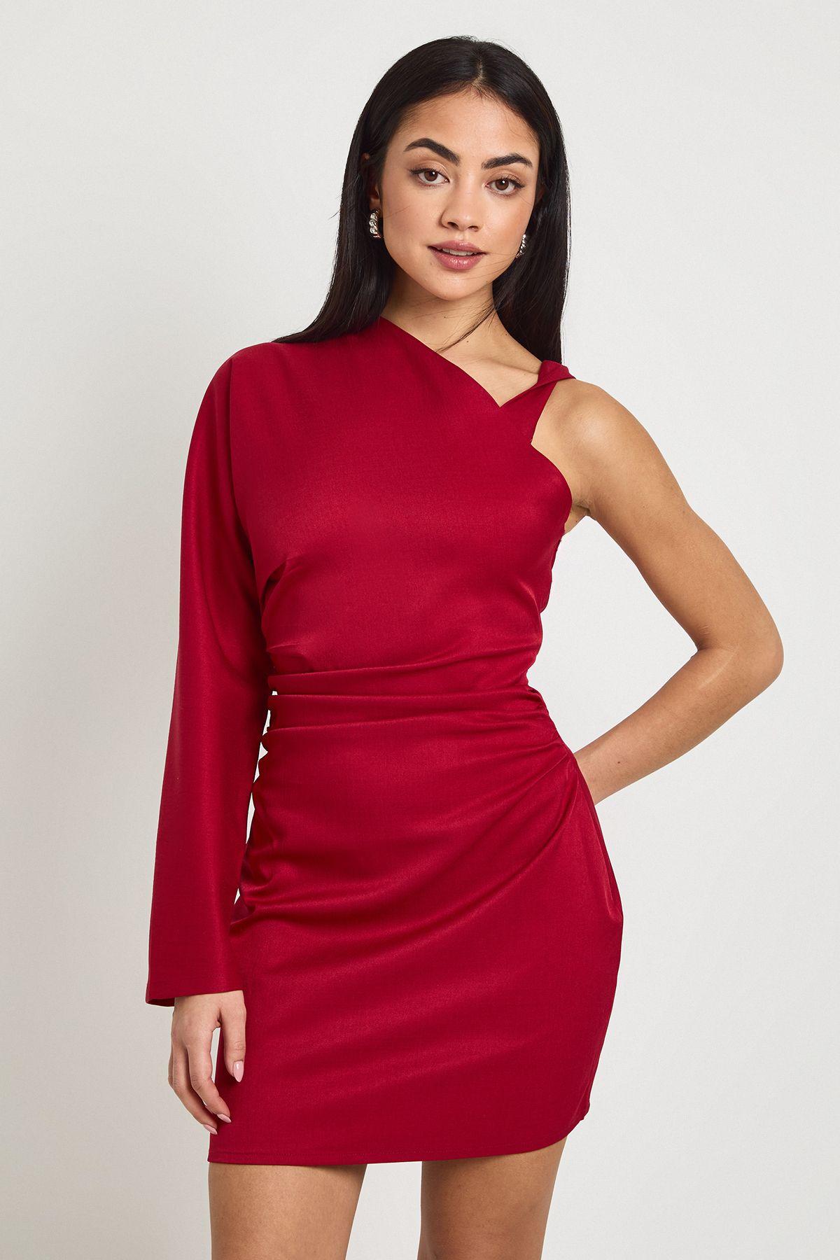 One Sleeve Ruched Side Mini Dress by BOOHOO