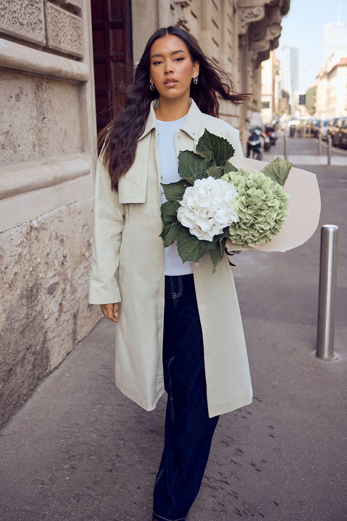 Oversized Cinched Waist Trench Coat by BOOHOO