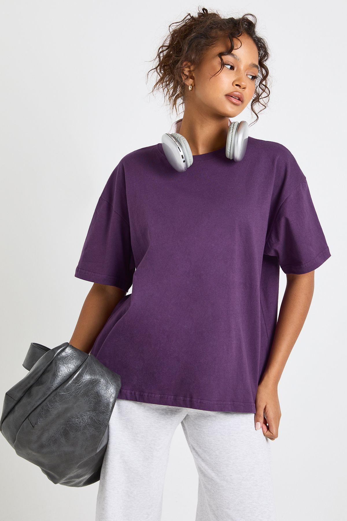 Oversized Short Sleeve T-Shirt by BOOHOO