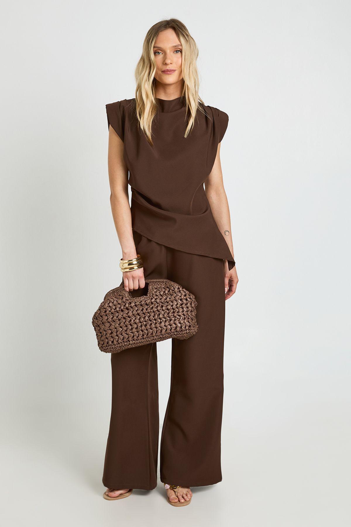 Petite Asymmetric Shoulder Pad Top & Straight Leg Trouser Co-Ord by BOOHOO