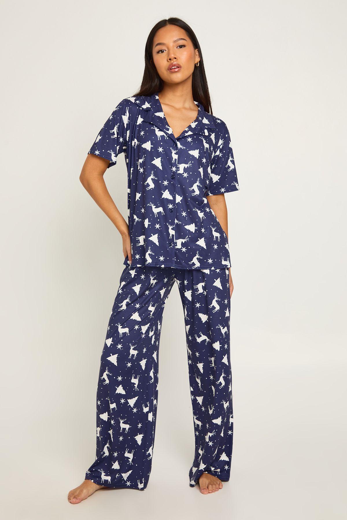 Petite Christmas Print Short Sleeve Shirt & Trousers Pyjama Set by BOOHOO