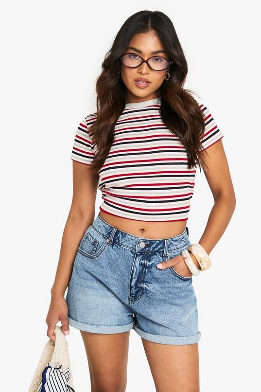 Petite Denim Mom Short by BOOHOO