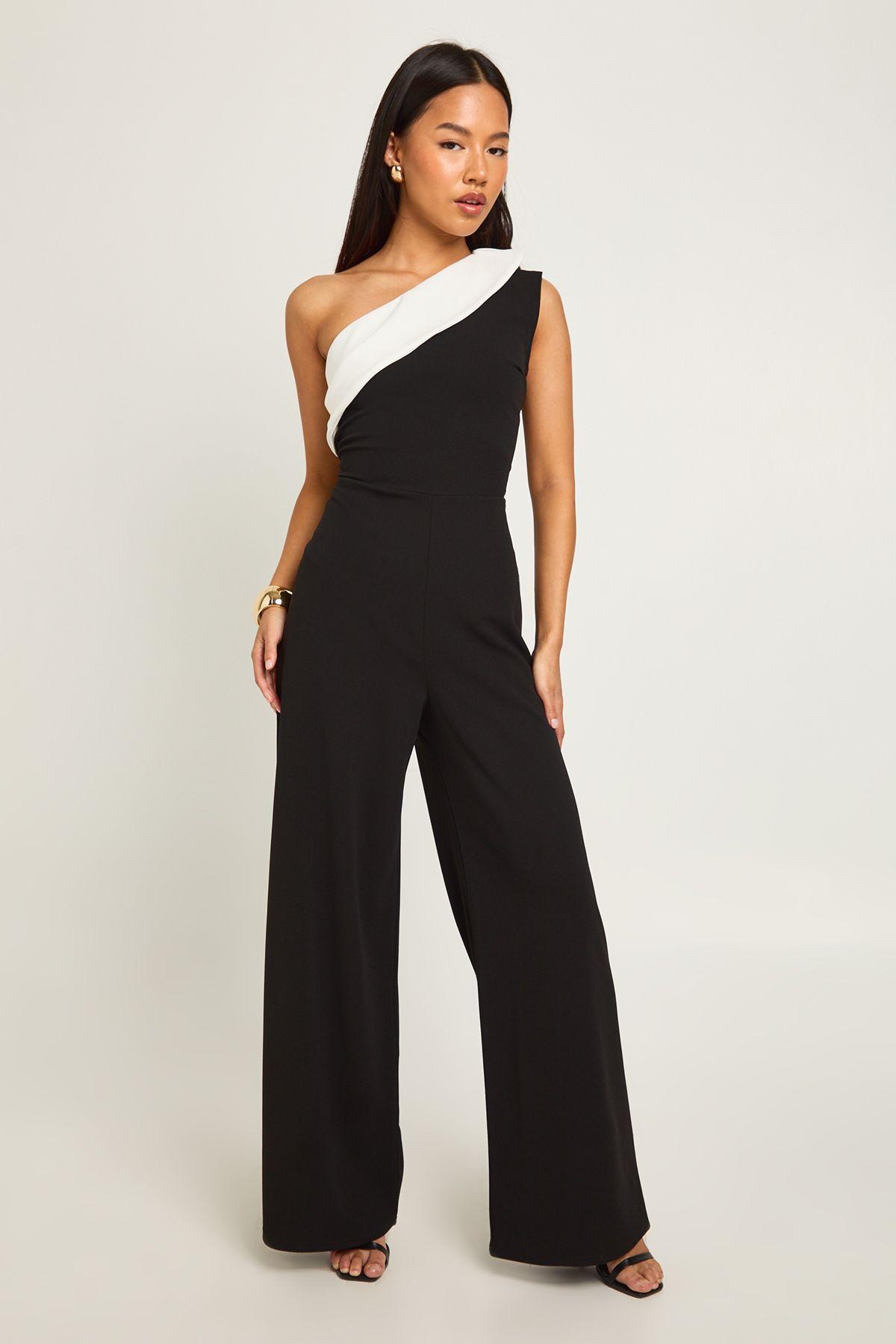Petite Mono Wide Leg Jumpsuit by BOOHOO