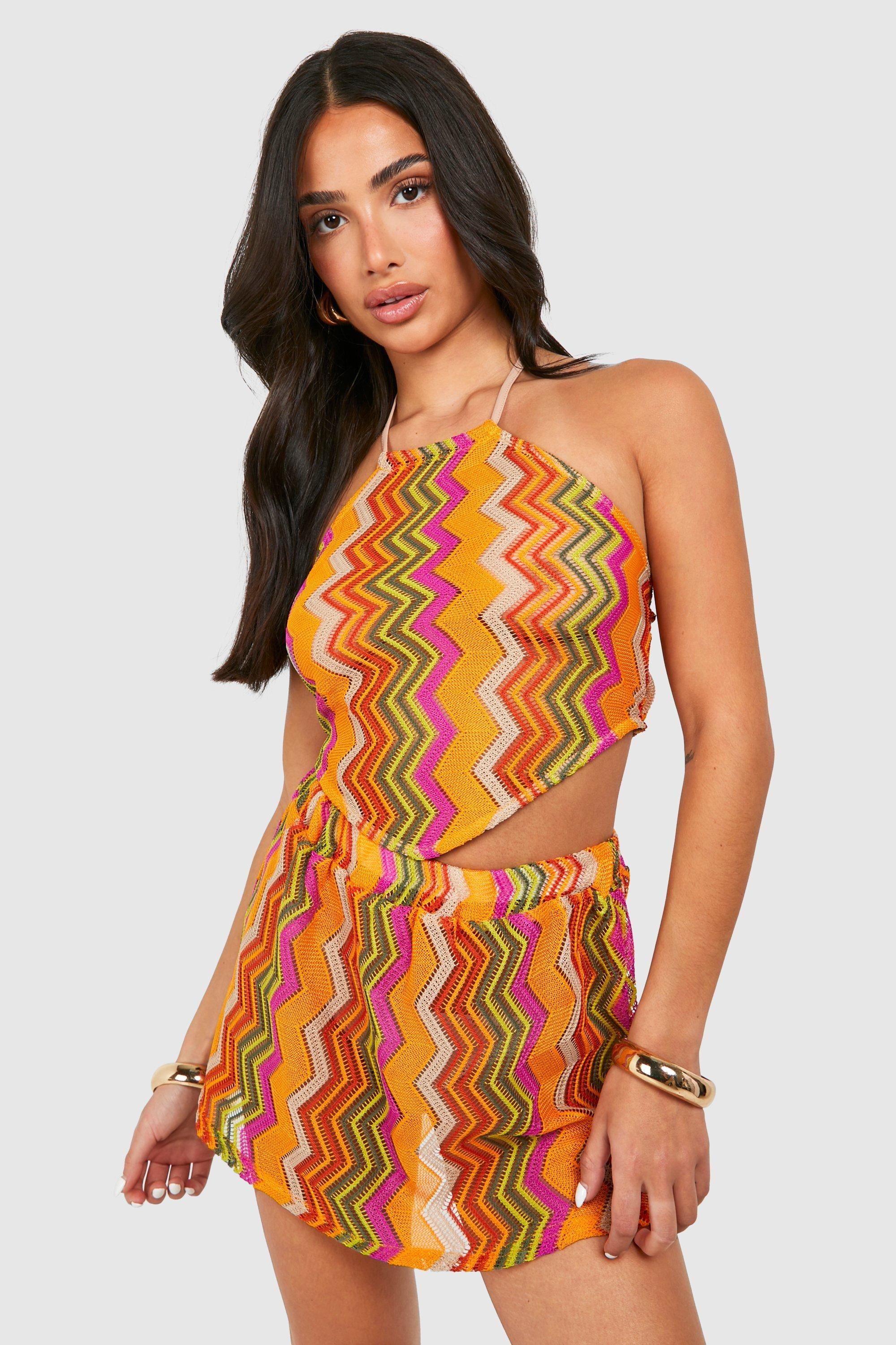 Petite Zig Zag Beach Mini Skirt by BOOHOO