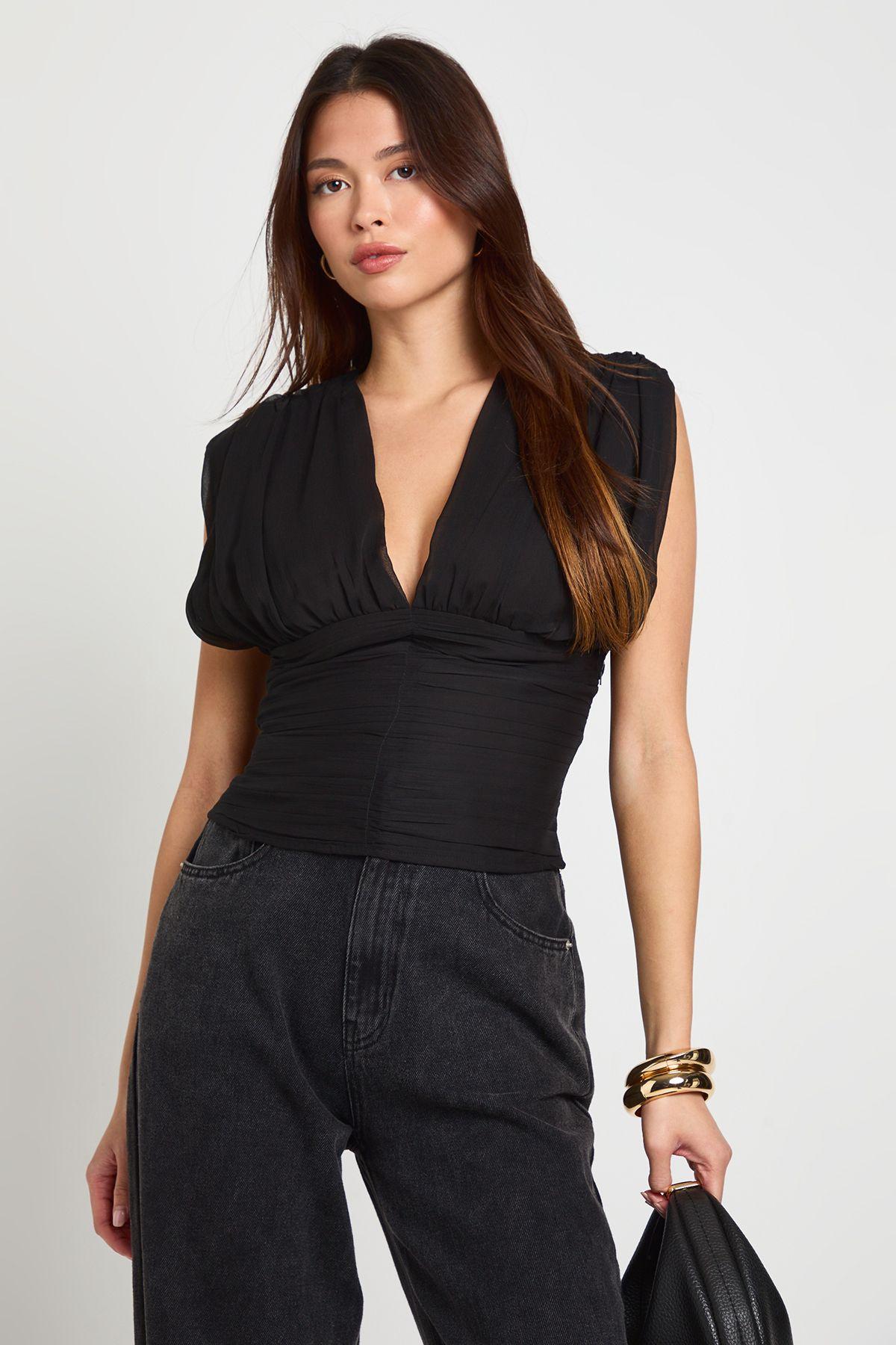 Pleated Chiffon Plunge Top by BOOHOO
