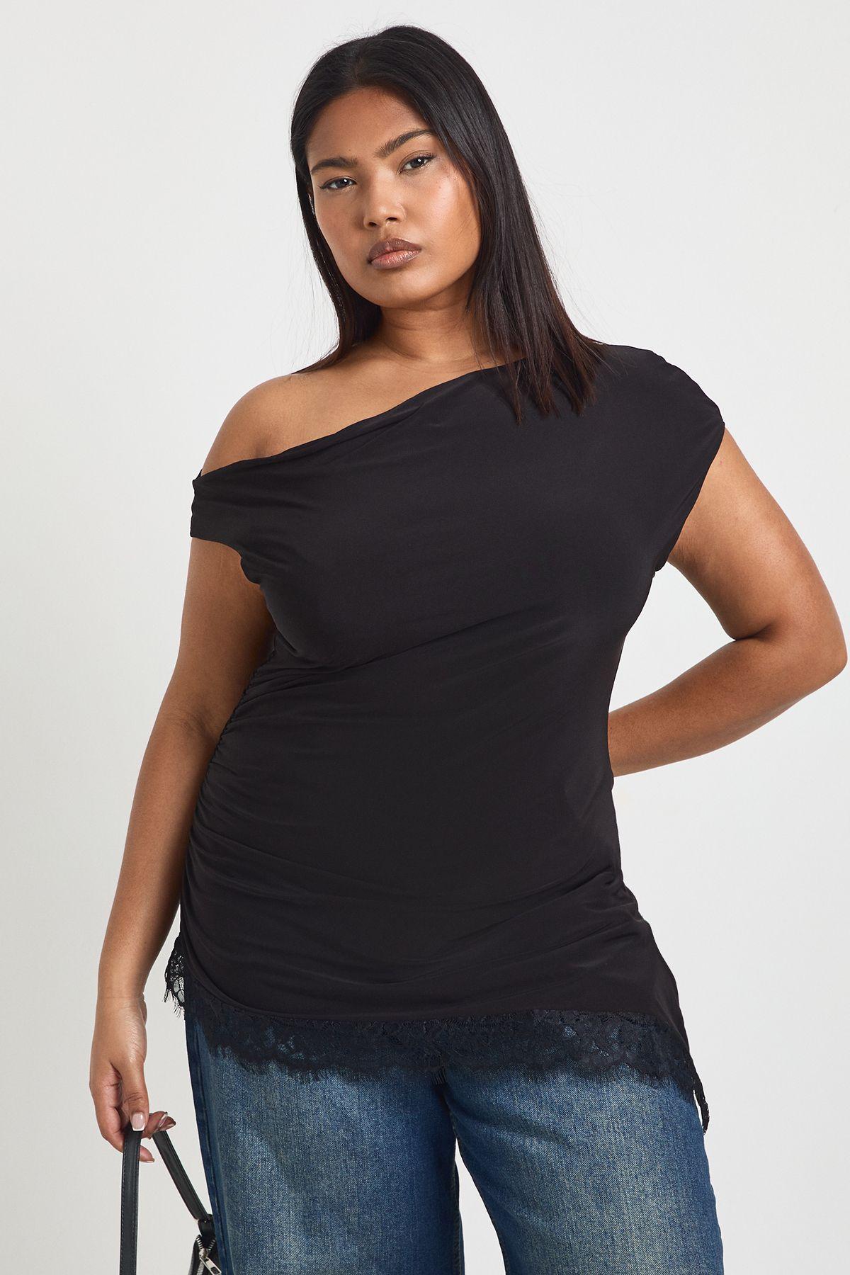 Plus Asymmetric Lace Hem Top by BOOHOO