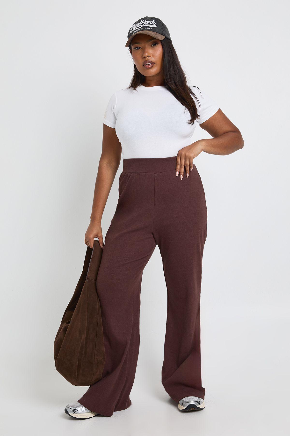 Plus Basic Rib Flared Legging by BOOHOO