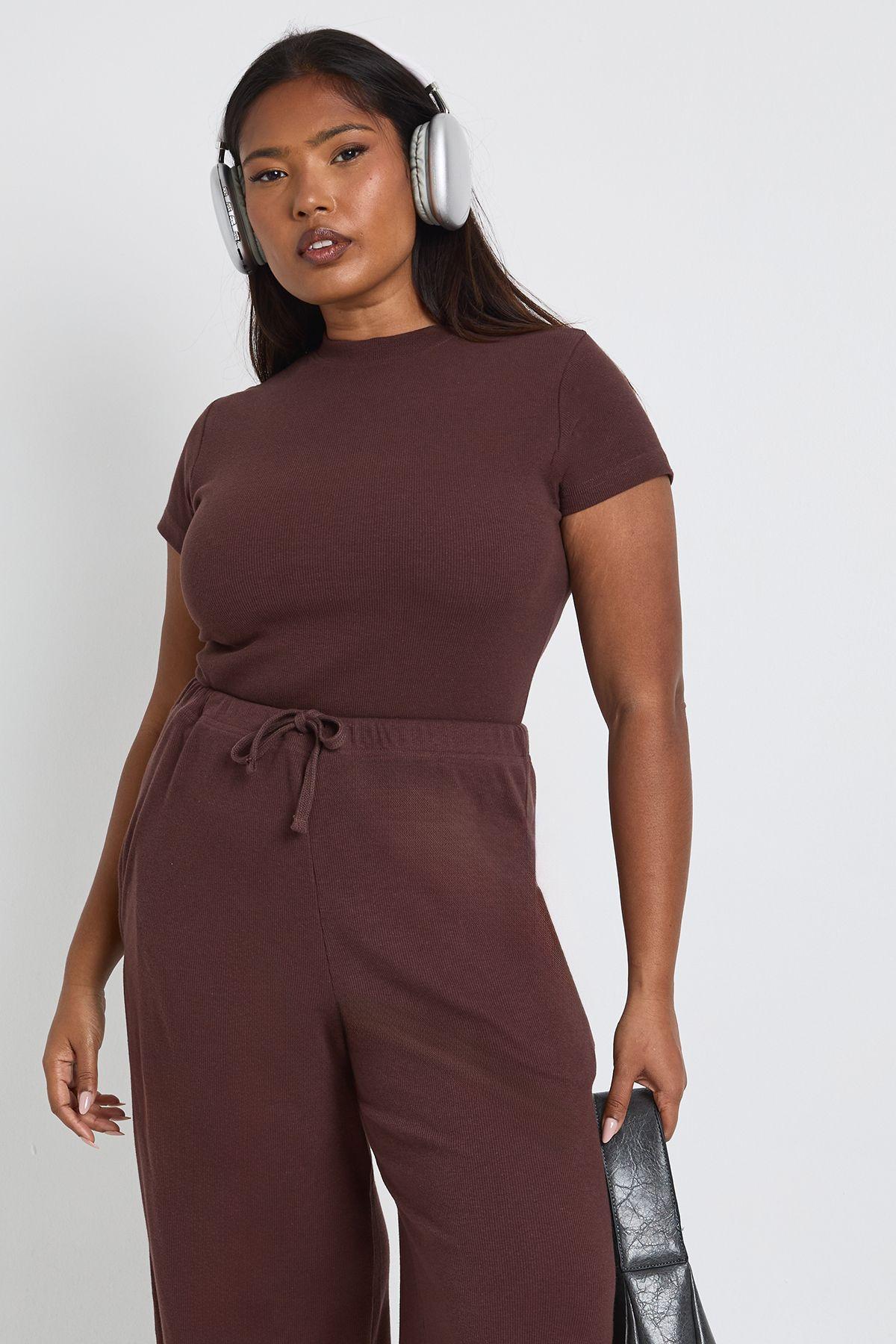 Plus Basic Rib Short Sleeve Fitted Top by BOOHOO Plus Basic Rib Short Sleeve Fitted Top by BOOHOO