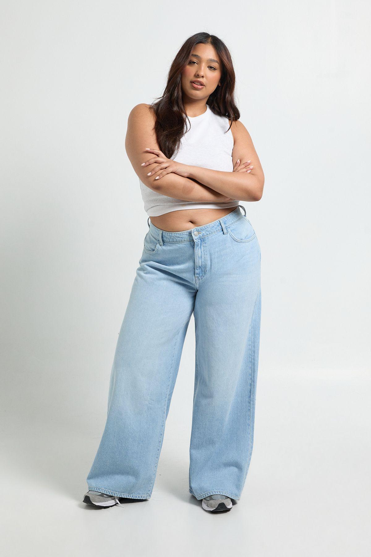 Plus Basics Mid Waist Boyfriend Jean by BOOHOO