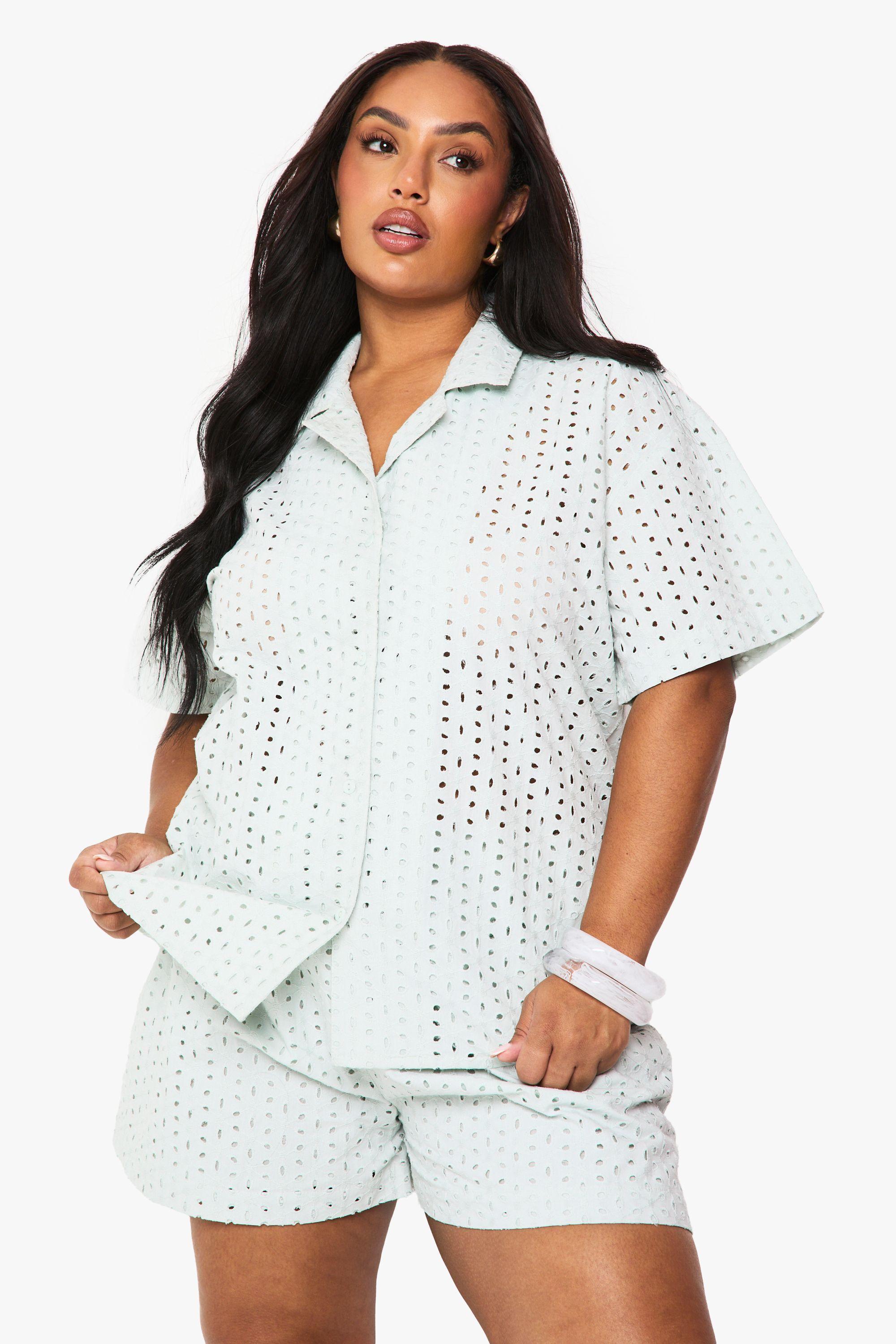 Plus Broderie Flippy Short by BOOHOO