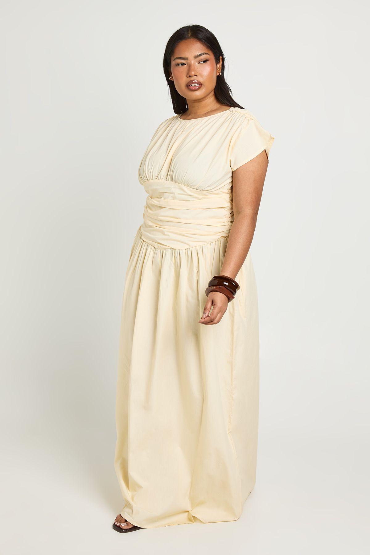 Plus Cinched Detail Ruched Maxi Dress by BOOHOO