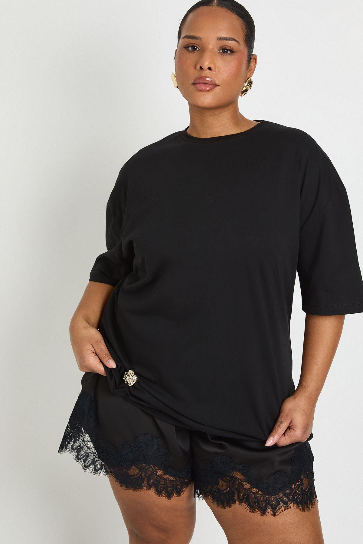 Plus Gold Trim Oversized T-Shirt by BOOHOO