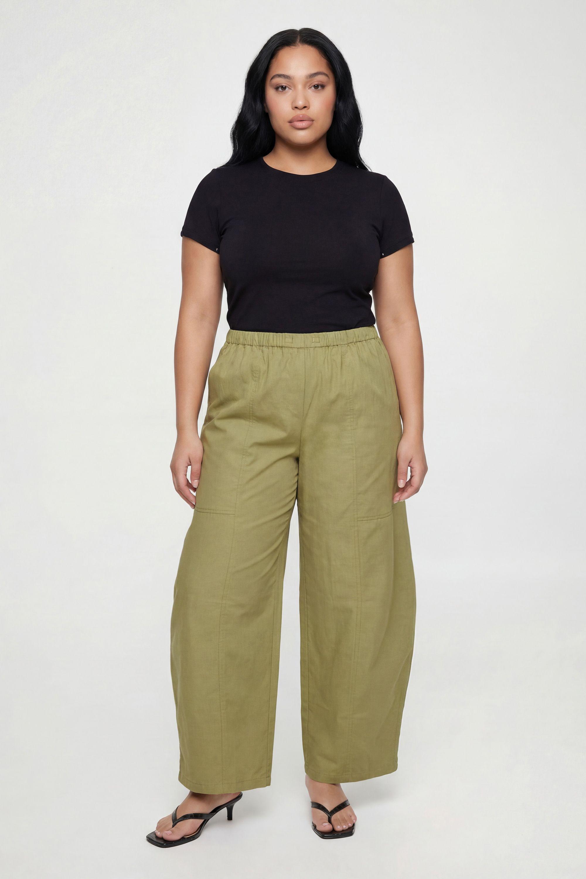 Plus Poplin Elasticated Waistband Barrel Trouser by BOOHOO