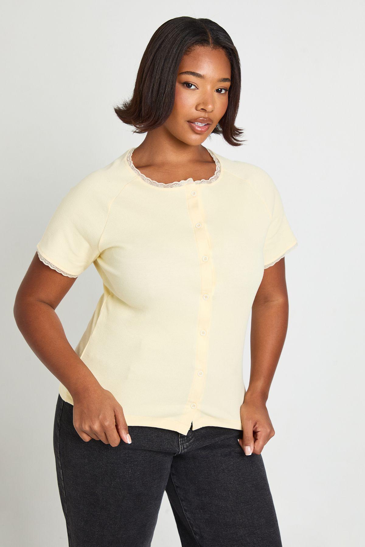 Plus Rib Lace Trim Detail Cap Sleeve Top by BOOHOO