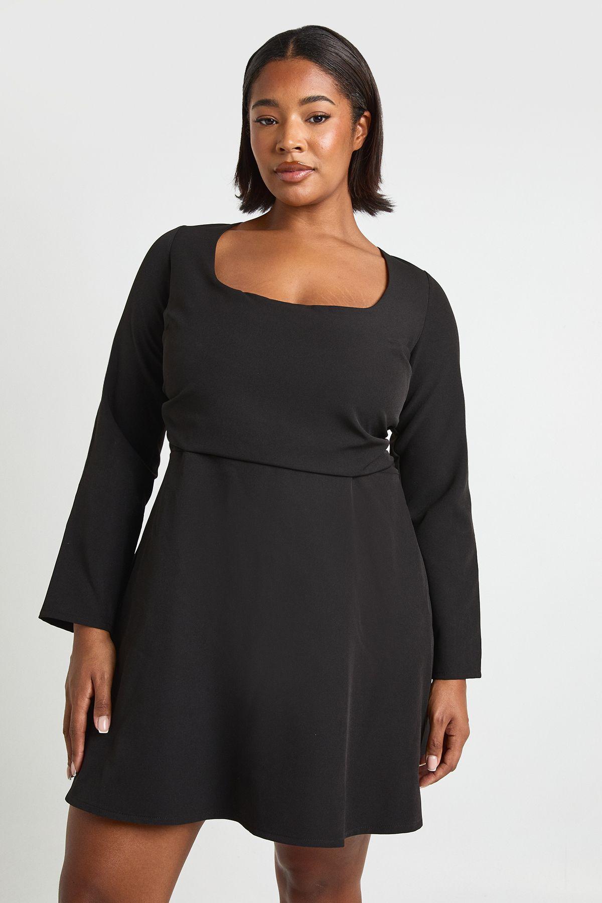 Plus Scoop Neck Ruched Waist Skater Dress by BOOHOO