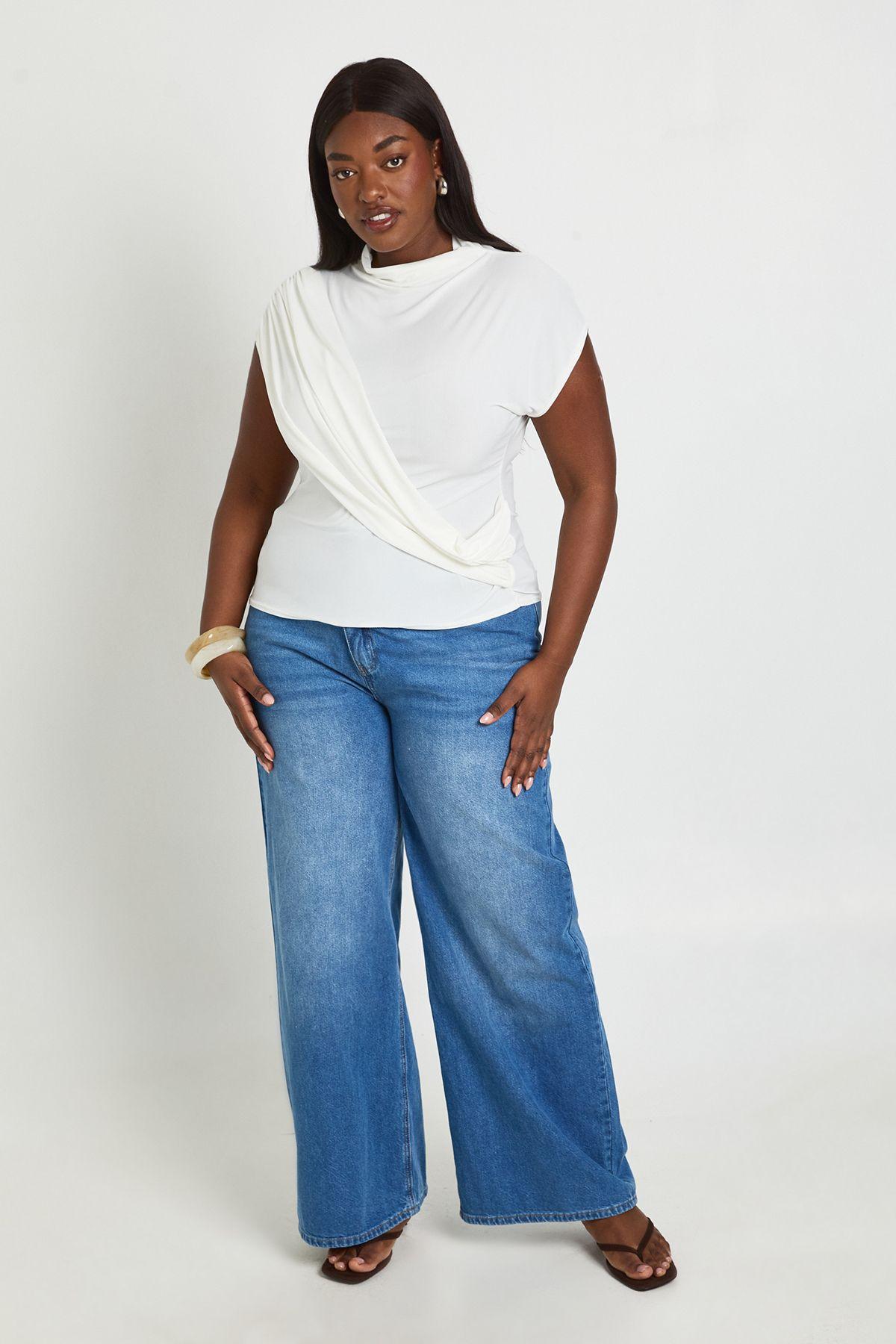Plus Slinky Wrap Detail Short Sleeve Top by BOOHOO
