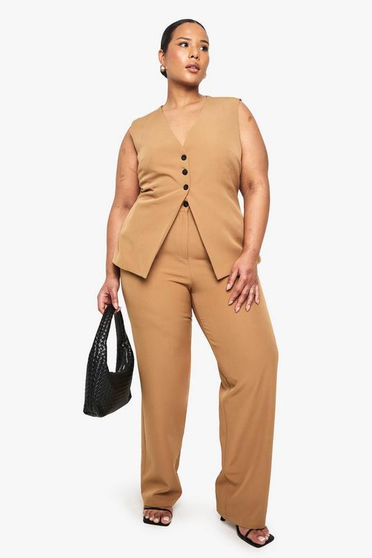 Plus Straight Leg Tailored Trousers by BOOHOO