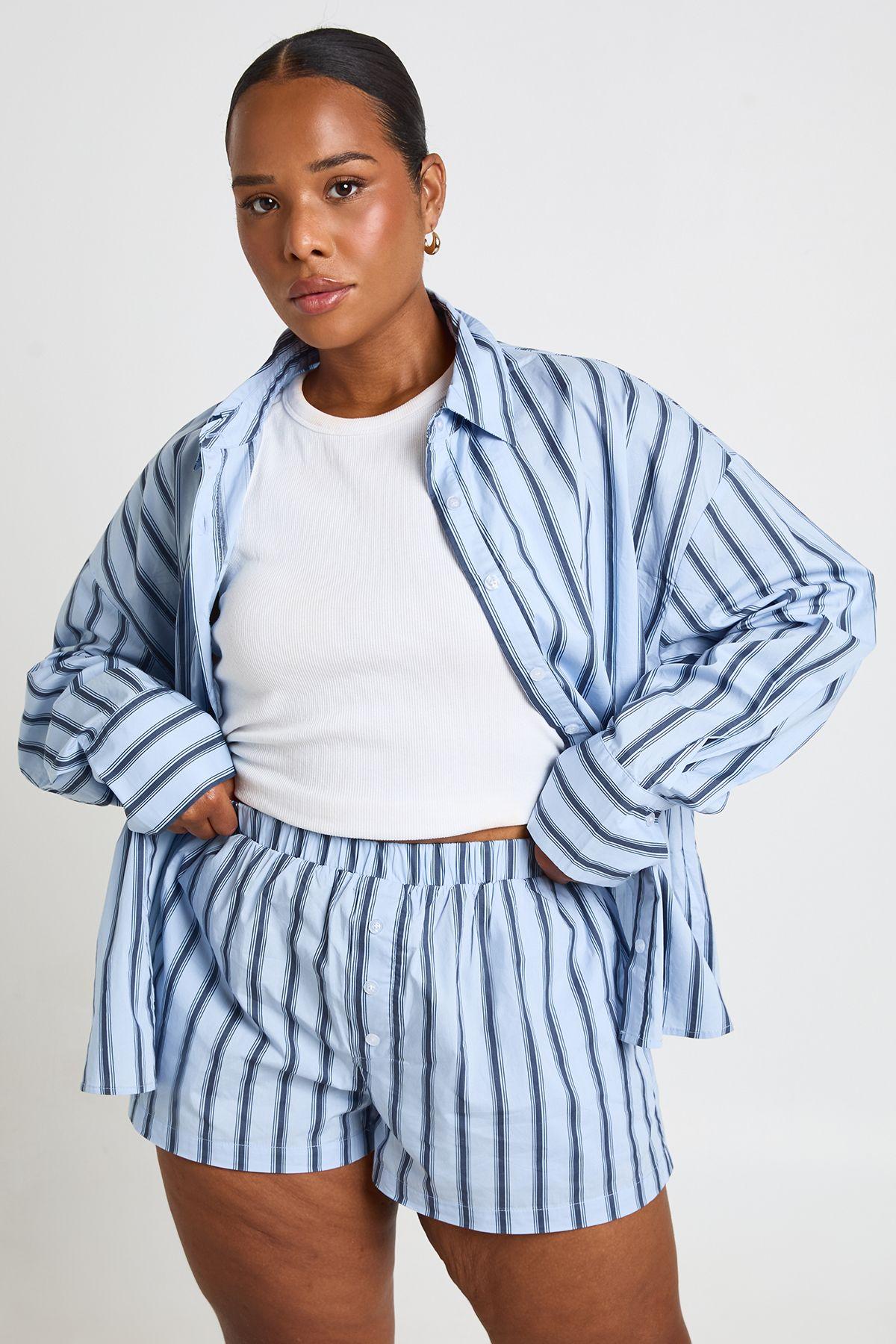 Plus Stripe Flippy Shorts by BOOHOO