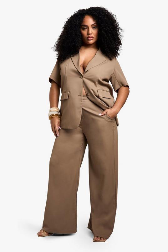 Plus Tailored Woven Pleated Straight Leg Trousers by BOOHOO Plus Tailored Woven Pleated Straight Leg Trousers by BOOHOO