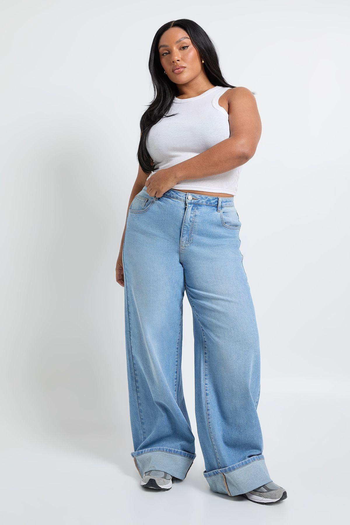 Plus Turn Up Straight Leg Jean by BOOHOO
