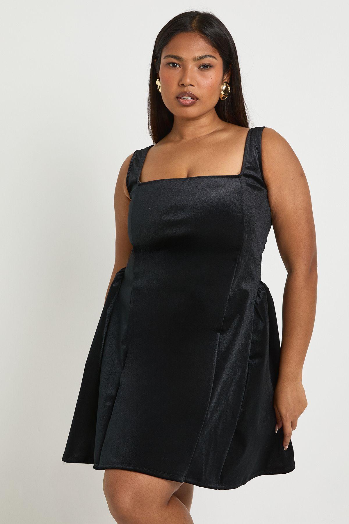 Plus Velvet Square Neck Skater Dress by BOOHOO