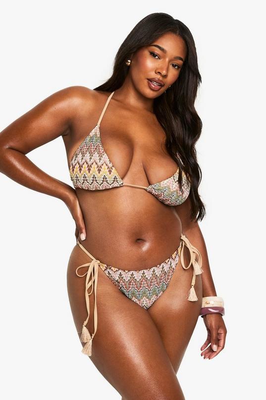 Plus Zig Zag Knitted Bikini by BOOHOO