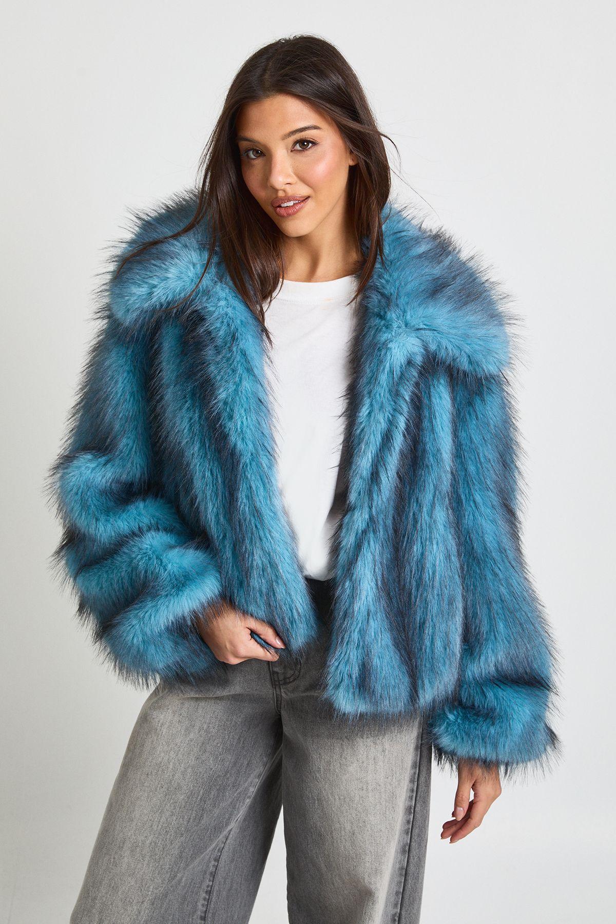 Premium Collard Faux Fur Coat by BOOHOO